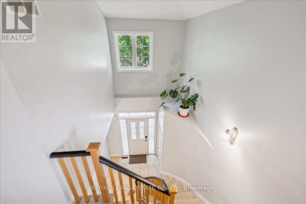 Dining room - 72 - 5080 Fairview Street, Burlington, ON L7L7G2 Photo 3