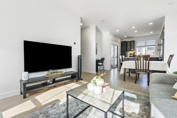 72 2774 Montrose Avenue, Abbotsford, BC V2S0N4 Photo 4