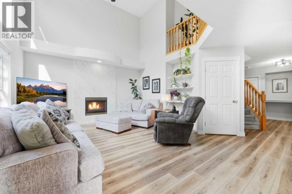 Living room - 72 Arbour Crest Road Nw, Calgary, AB T3G4L4 Photo 5