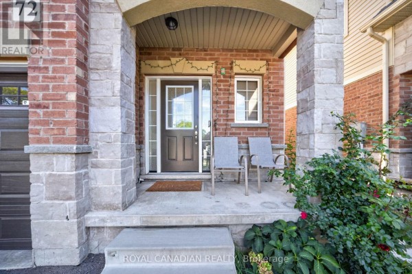 Kitchen - 72 Bobolink Road, Hamilton, ON L9A2P5 Photo 5