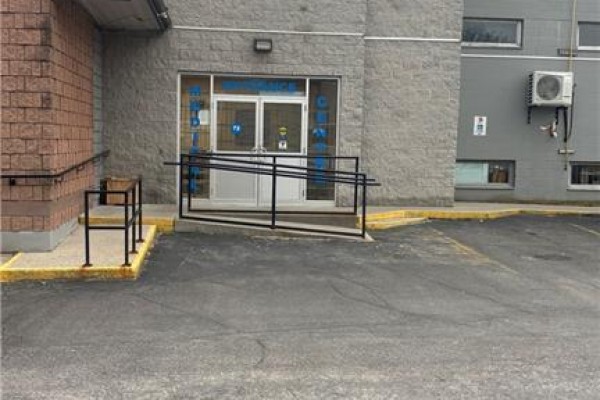 72 Brant Avenue Unit# 404, Brantford, ON N3T5Z8 Photo 3
