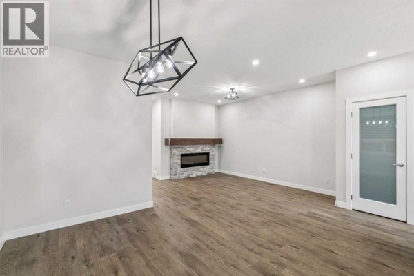 Kitchen - 72 Creekview Common Sw, Calgary, AB T2X4Y1 Photo 4