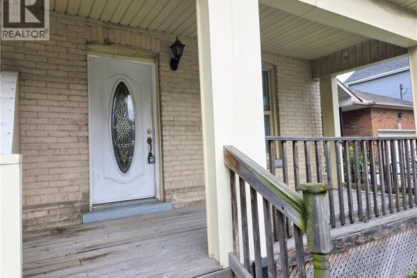 72 Emerald Street N, Hamilton, ON, photo 2
