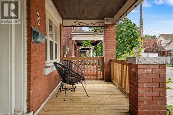 72 Garside Avenue N, Hamilton, ON, photo 2