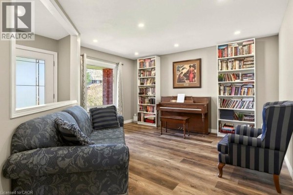 72 Gurnett Drive, Hamilton, ON, photo 2