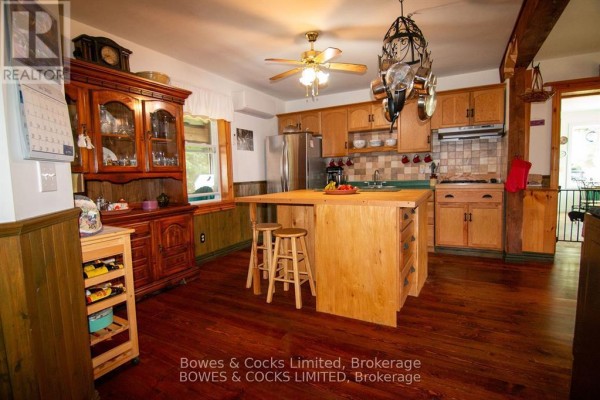 Family room - 72 Jones Road, Wollaston, ON K0L1P0 Photo 5