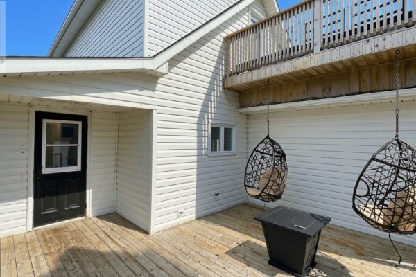 Bath (# pieces 1-6) - 72 Main Street, Crow Head, NL A0G4M0 Photo 3