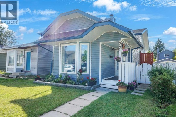 Kitchen - 72 Martindale Close Ne, Calgary, AB T3J2V1 Photo 3
