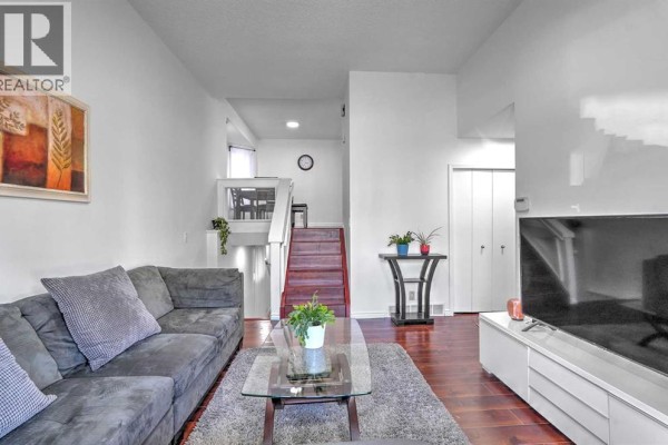 4pc Bathroom - 72 Martindale Close Ne, Calgary, AB T3J2V1 Photo 5