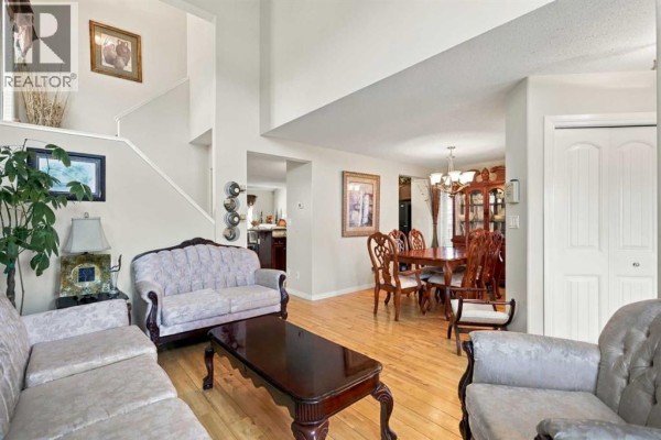 Laundry room - 72 Oak Drive, Red Deer, AB T4P0B8 Photo 5