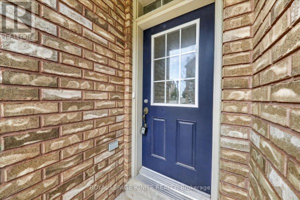 Family room - 72 Oakins Lane, Ajax, ON L1T0H1 Photo 4
