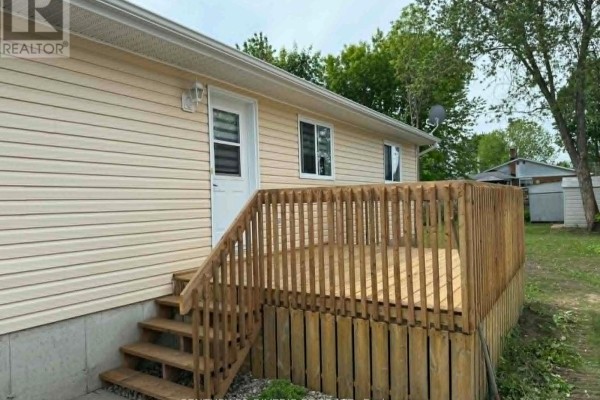 72 St Lawrence Street, South Dundas, ON K0C1X0 Photo 4