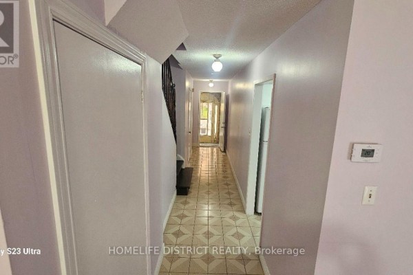 72 Stather Crescent, Markham, ON L3S1C4 Photo 2