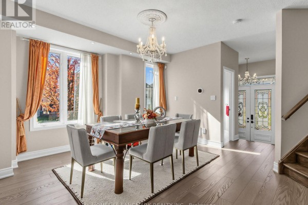 Great room - 72 Vandervoort Drive, Richmond Hill, ON L4E0C7 Photo 4