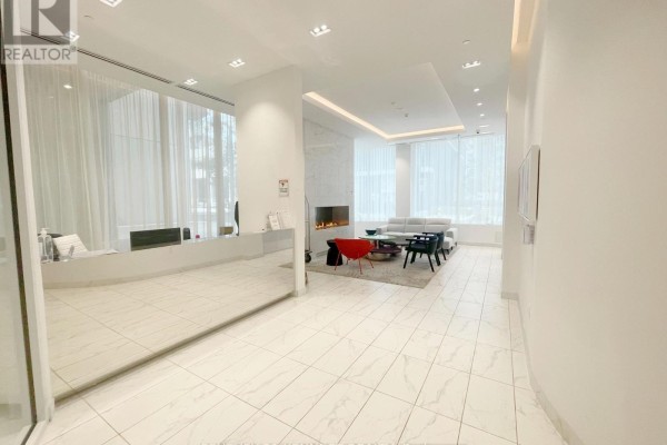 Dining room - 720 - 238 Simcoe Street, Toronto, ON M5T1T4 Photo 2