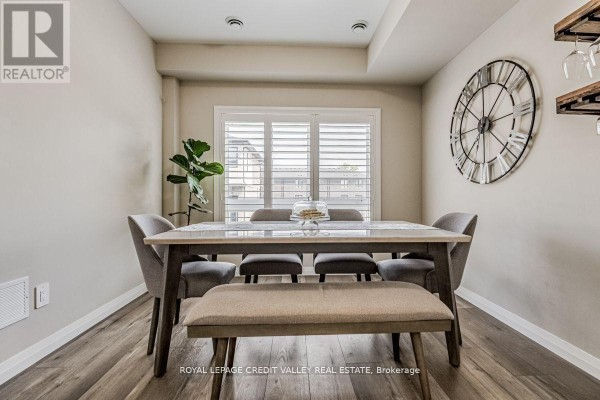Living room - 31-720 Grey Street, Brantford, ON N3S0K2 Photo 4