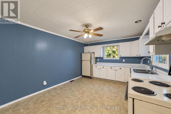 720 5th St East Street E, Owen Sound, ON N4K1E5 Photo 5
