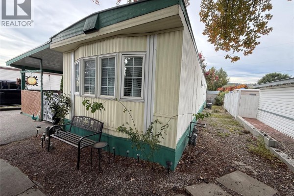 Storage - 720 Commonwealth Road Unit# 64, Kelowna, BC V4V1R6 Photo 2