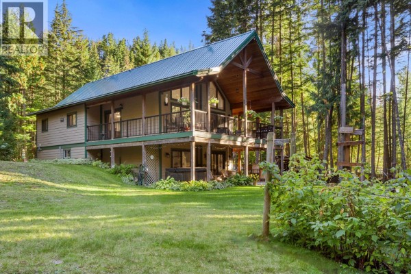 Bedroom - 720 East Wilson Creek Road, Rosebery, BC V0G1S1 Photo 3