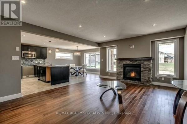720 Halifax Road, Woodstock, ON, photo 2