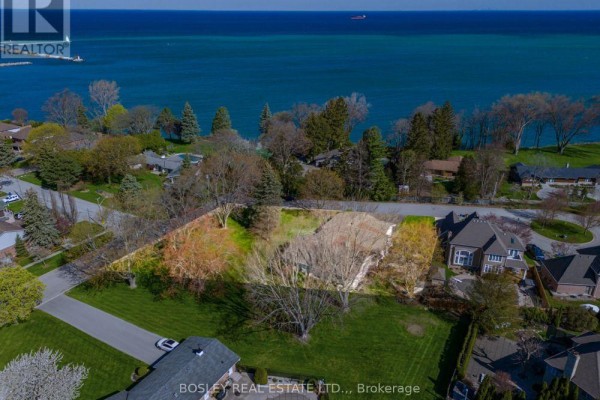 720 Lake Street, St  Catharines, ON, photo 2