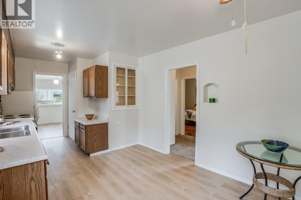 Kitchen - 720 Third Street, Nelson, BC V1L2R2 Photo 5
