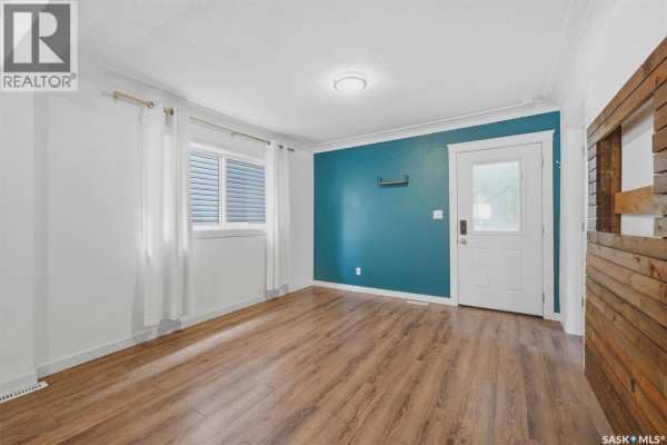 Primary Bedroom - 720 Walmer Road, Saskatoon, SK S7L0E4 Photo 4