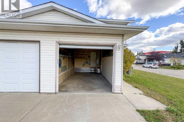 Bedroom - 7201 106 Street, Grande Prairie, AB T8W2P9 Photo 2