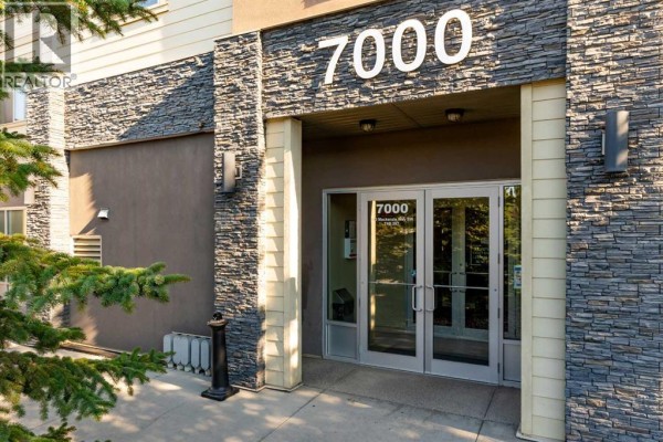 7202, 403 Mackenzie Way Sw, Airdrie, AB, photo 2