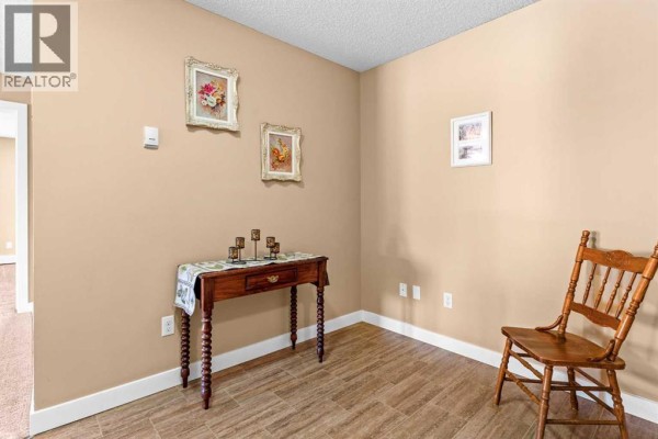 Kitchen - 7202, 403 Mackenzie Way Sw, Airdrie, AB T4B3V7 Photo 5