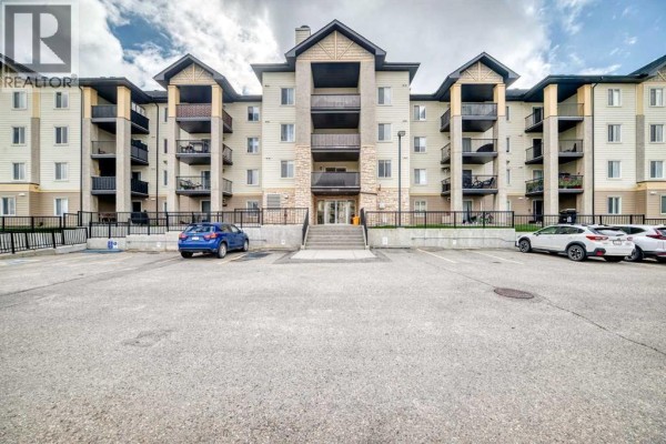 7205, 304 Mackenzie Way Sw, Airdrie, AB, photo 2