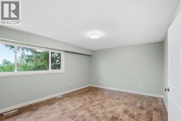 5pc Bathroom - 72077 Twp Rd 714a, Dimsdale, AB T8W5J7 Photo 5