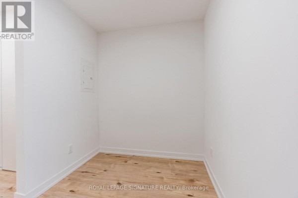 Living room - 721 - 35 Parliament Street, Toronto, ON M5A2Y2 Photo 3
