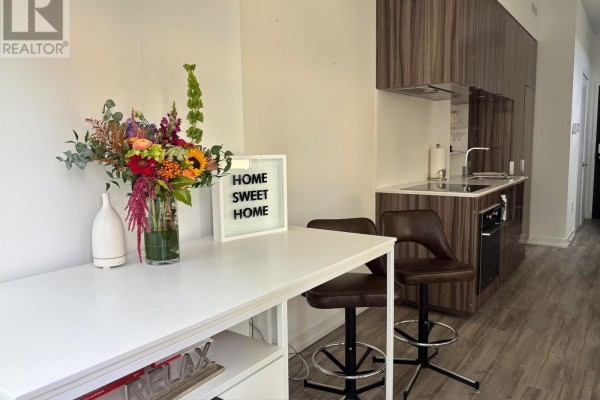 721 - 77 Shuter Street, Toronto, ON M5B0B8 Photo 5