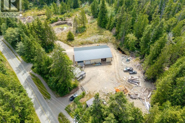 721 Bamfield Rd, Bamfield, BC, photo 2