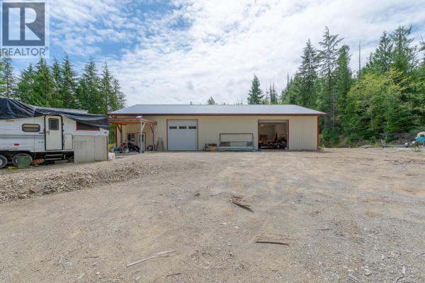 721 Bamfield Rd, Bamfield, BC, photo 3