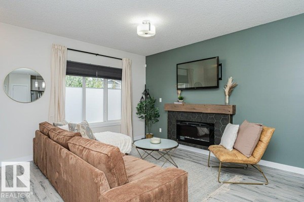 Bedroom 2 - 721 Berg Lo, Leduc, AB T9E1G7 Photo 5