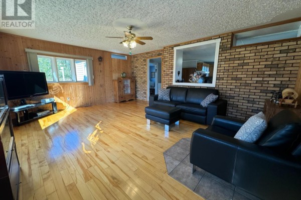 Living room - 721 Descousse-cap La Ronde Road, Cap La Ronde, NS B0E1K0 Photo 5