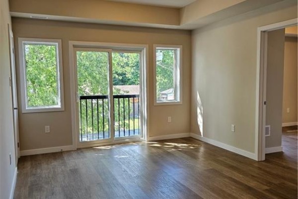 721 Dolph Street N Unit# 2, Cambridge, ON, photo 2