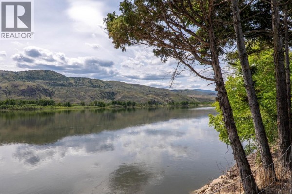 721 Strauss Street, Kamloops, BC, photo 3
