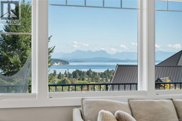 721 Timberline Dr, Campbell River, BC, photo 3