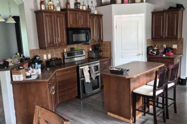 4pc Bathroom - 721023 Range Road 113, Beaverlodge, AB T0H0C0 Photo 2