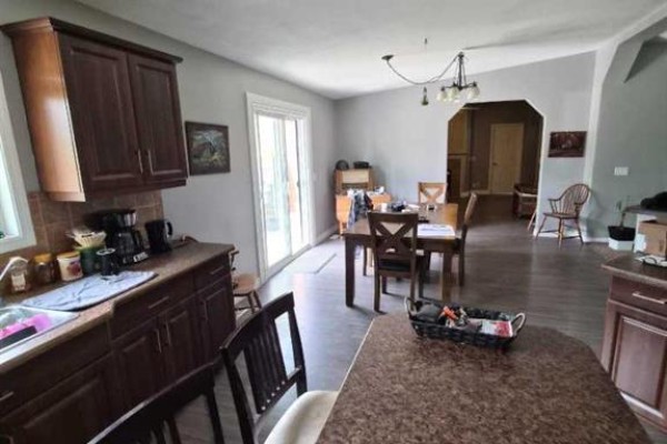 Family room - 721023 Range Road 113, Beaverlodge, AB T0H0C0 Photo 5