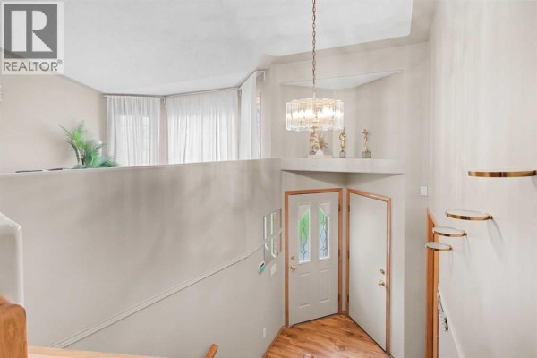 Kitchen - 7212 California Boulevard Ne, Calgary, AB T1Y6X5 Photo 3