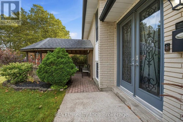 7218 Maywood Street, Niagara Falls, ON L2E5P5 Photo 5