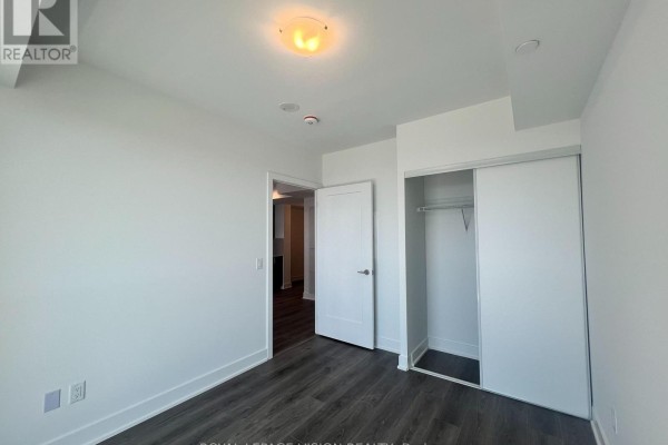 722 - 2545 Simcoe Street N, Oshawa, ON L1H7K4 Photo 5