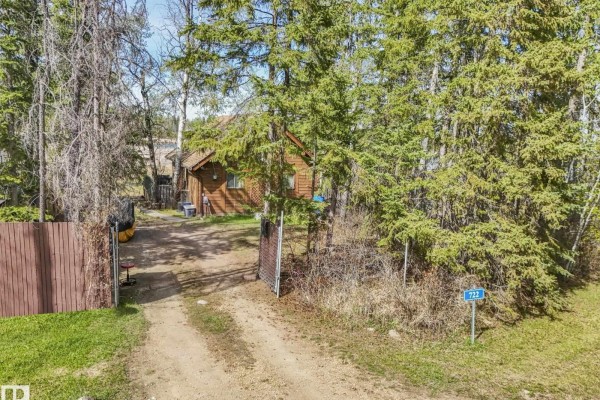 Primary Bedroom - 722 Blue Heron Dr, Rural Lac Ste  Anne County, AB T0E1V0 Photo 4