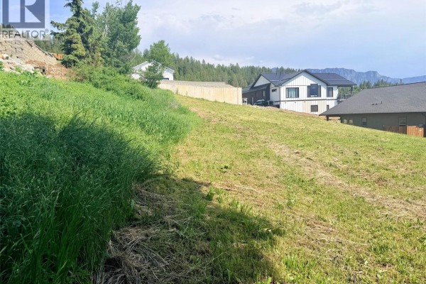 722 Mountain Springs Crescent, Creston, BC V0B1G5 Photo 4