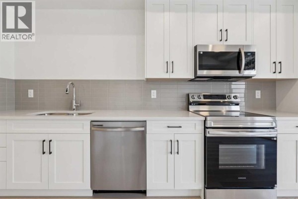 4pc Bathroom - 7220, 1802 Mahogany Boulevard Se, Calgary, AB T3M4A5 Photo 5