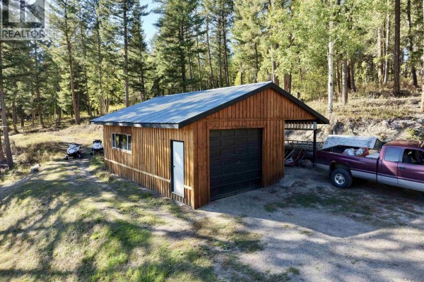 Bedroom 2 - 7220 Summit Road, Canim Lake, BC V0K1J0 Photo 4